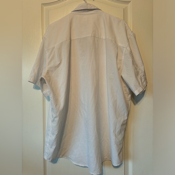 Huk White Fishing or Hiking Button Down Shirt, Men's X-Large - Picture 5 of 5